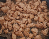 Foto del paso 3 de la receta: Wok de verduras con pavo y un toque a cacahuete 🥜