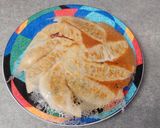 A picture of step 3 of How to successfully pan-fry frozen dumplings.