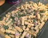 A picture of step 5 of Italian Sausage Alfredo With Spinach.