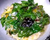 รูปขั้นตอนการทำที่ 5 ของ ผักเหลียงผัดไข่