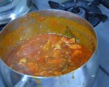 A picture of step 3 of Easy Chicken Thighs Simmered in Meat Sauce.