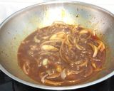 A picture of step 3 of Pork Chop With Onion Black Pepper Sauce.