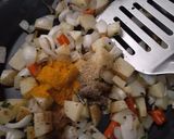 आलू पोहा (Aloo poha recipe in hindi) रेसिपी चरण 2 फोटो