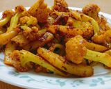 A picture of step 4 of Aloo Gobhi.
