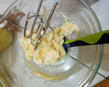 Foto langkah ke 1 dari resep Palm Cheese Cookies.