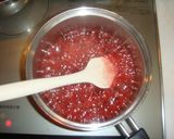 A picture of step 3 of Guimauve aux Fraises (Strawberry Marshmallows).