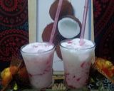 A picture of step 5 of Coconut milk shake.