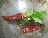 A picture of step 2 of Tomato onion chutney.