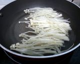 A picture of step 1 of Teriyaki Green Bean Stir Fry.