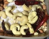 A picture of step 2 of Nawabi Badami Gosht (Mutton in the Cashews-Almonds Gravy).