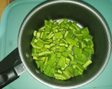 Foto del paso 3 de la receta: Medallones de cerdo, ensalada de verdolagas y "jugo verde"