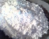 A picture of step 3 of lemon gold cake.