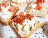 Une image de l'étape 2 de Toasts apéro chèvre frais feta tomates 🍅#monlivredecuisine.