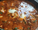 A picture of step 8 of Mutter paneer makhanwala.
