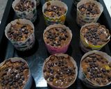 Foto langkah ke 6 dari resep Banana Choco Cheese Muffin.