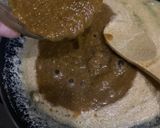 A picture of step 4 of Injeer & Suji Halwa with walnuts 💖.