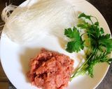 รูปขั้นตอนการทำที่ 1 ของ ลาบวุ้นเส้นไก่สับ