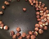 Une image de l'étape 1 de Galette amandes, noisettes et chocolat... et sa couronne comestible !.