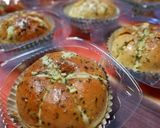 Foto langkah ke 9 dari resep Korean Garlic Creamcheese Bread.