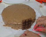 Foto del paso 7 de la receta: Tarta de Lacasitos con Barritas de Chocolate - Sin Gluten