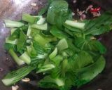 Foto langkah ke 4 dari resep Tumis Pakcoy Kol Ungu.