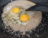 Foto langkah ke 4 dari resep Mie goreng kuning.