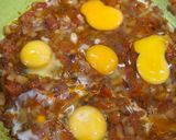 A picture of step 2 of Afgani breakfast eggs.
