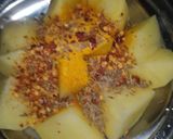 A picture of step 2 of Aloo ki tahri.