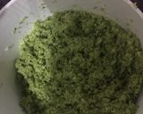 Foto del paso 2 de la receta: Chips de brócoli con salsa de tomate cherry