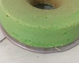 Foto langkah ke 5 dari resep Bolu pandan.