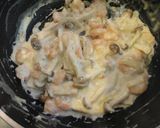 A picture of step 6 of Baby Shrimp and Mushroom Cream Pies.
