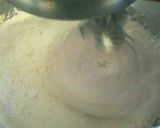 A picture of step 4 of lemon gold cake.