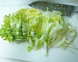 A picture of step 2 of Easy Mentsuyu Sesame Salad with Napa Cabbage and Tuna.