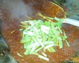 Foto langkah ke 5 dari resep Mie Jagung Goreng Enak Parrah.
