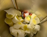Foto del paso 2 de la receta: Salsa de puerro y zanahoria al romero (Thermomix)