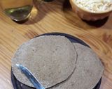 Foto del paso 1 de la receta: Pizzetas De Pan De Pita Integral