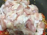 ไก่ผัดเครื่องต้มยำ