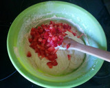 Foto del paso 5 de la receta: Bizcocho o cupcakes de fresas y cava