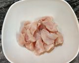 A picture of step 1 of Stir Fry Pepper Chicken.