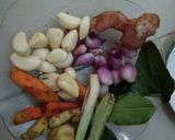 Foto langkah ke 1 dari resep Soto bening ayam.