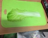 รูปขั้นตอนการทำที่ 6 ของ ผักกาดขาวห่อหมูสามชั้นนึ่ง