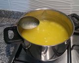 A picture of step 9 of 2 flat desert :) limonlu irmikli muhallebi (lemon desert).