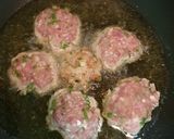 รูปขั้นตอนการทำที่ 3 ของ หมูก้อนทอด