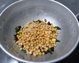 A picture of step 2 of Coconut Mango White Peas Pattani Sundal.