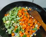 Foto langkah ke 4 dari resep Tumis Pelangi.
