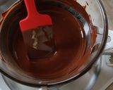 A picture of step 12 of Basic Dark Chocolate Bon Bons / Bonbon de Chocolat.