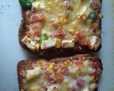 A picture of step 3 of Cheese toast.