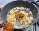 Une image de l'étape 11 de Curry de légumes sautés au gingembre et coriandre.