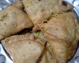 સમોસા (Samosa Recipe in Gujarati) રેસીપી સ્ટેપ6ફોટો