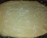 Foto del paso 7 de la receta: Medialunas con dulce de leche🥐